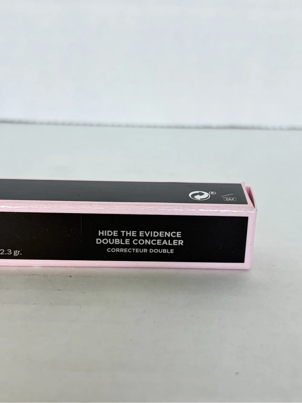 NIB Flesh Hide the Evidence Double Concealer Shade 02 Light Vanilla 0.08 oz